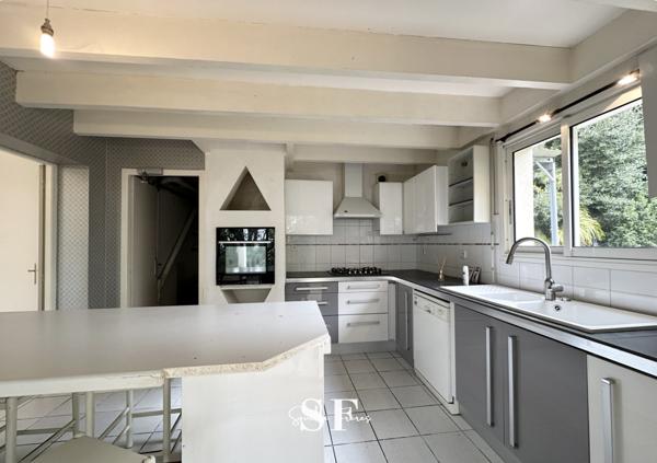 Maison 7 pièce(s) 4 chambre(s) 167 m²