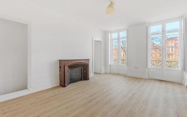 Appartement à vendre    4 pièces • 106,56 m2 Toulouse