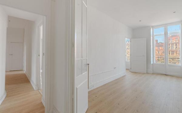 Appartement à vendre    4 pièces • 106,56 m2 Toulouse