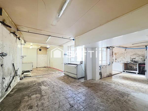 Immeuble - 295m² - Centre ville - Local commercial + Duplex 130m²