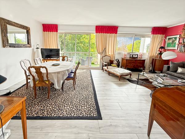 Appartement Garches 4 pièce(s) 89 m2 avec balcon et parking
