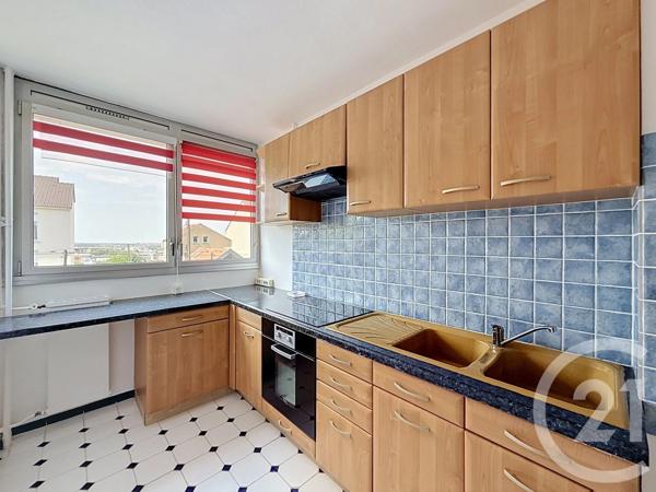 Appartement F3 à vendre  3 pièces - 61,39 m 2   NANTERRE  - 92