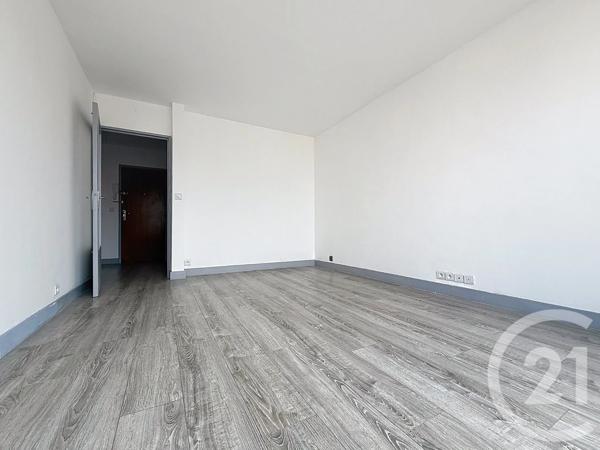 Appartement F3 à vendre  3 pièces - 61,39 m 2   NANTERRE  - 92