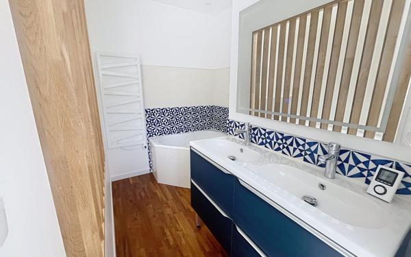 Appartement à vendre    3 pièces • 100,10 m2 Bayonne