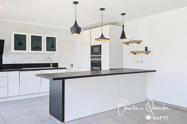 Maison familiale rénovée - quartier pavillonnaire