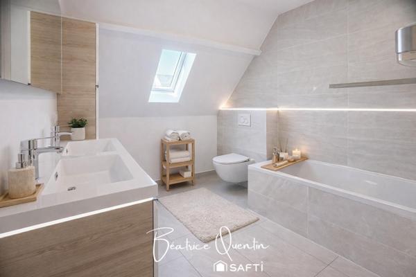 Maison familiale rénovée - quartier pavillonnaire