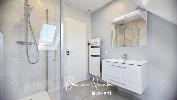 Maison familiale rénovée - quartier pavillonnaire