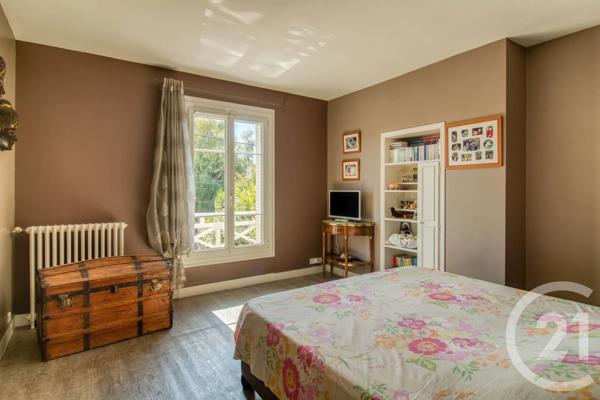 Maison à vendre  8 pièces - 183,76 m 2   ERMONT  - 95