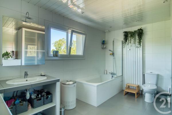 Maison à vendre  8 pièces - 183,76 m 2   ERMONT  - 95