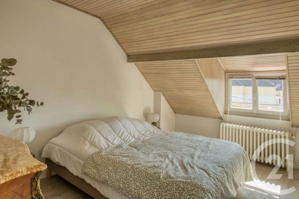 Maison à vendre  8 pièces - 183,76 m 2   ERMONT  - 95