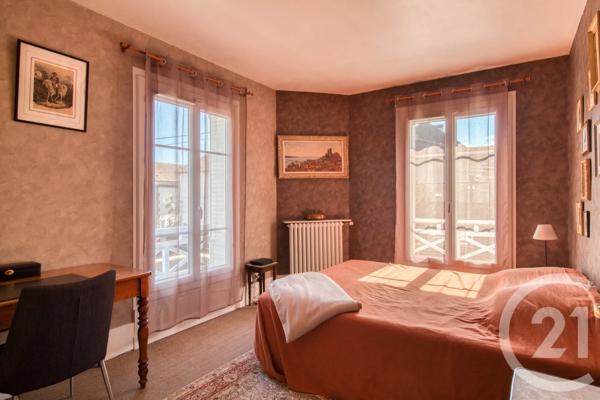 Maison à vendre  8 pièces - 183,76 m 2   ERMONT  - 95