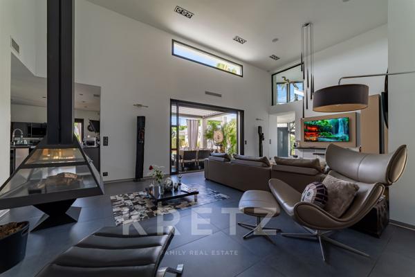Villa contemporaine en bord de mer