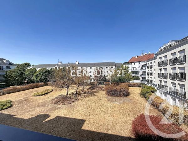 Appartement F1 à vendre  1 pièce - 26 m 2   NOISY LE GRAND  - 93