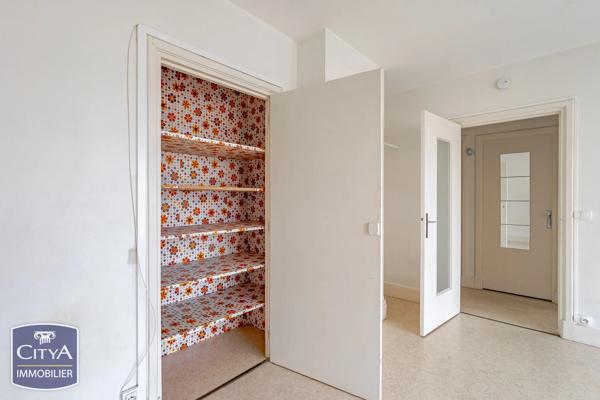 Appartement à vendre 1 pièce 32m² Tours (37000)