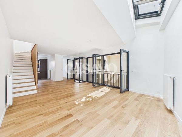 Vente Maison 6 pièces de 153m² - 92150 Suresnes