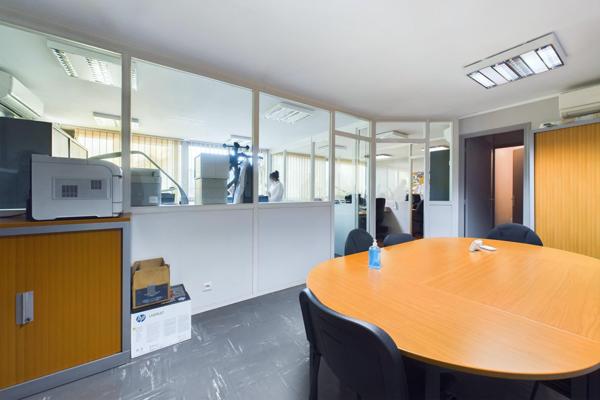 IMMEUBLE A USAGE MIXTE HABIATTION / BUREAU