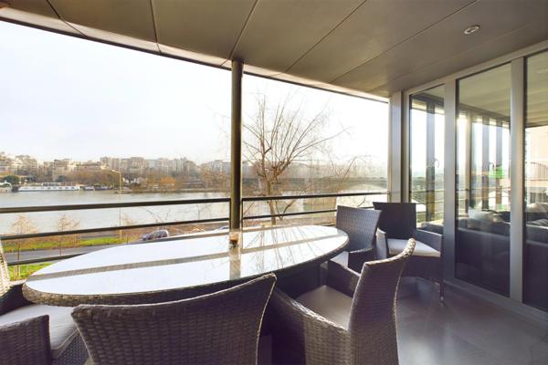 IMMEUBLE A USAGE MIXTE HABIATTION / BUREAU