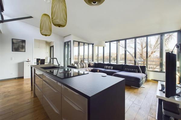 IMMEUBLE A USAGE MIXTE HABIATTION / BUREAU