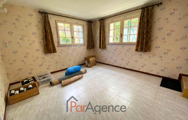 ROYAN PROCHE CENTRE-VILLE MAISON 3 CHAMBRES ET GRAND GARAGE