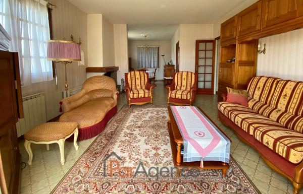 ROYAN PROCHE CENTRE-VILLE MAISON 3 CHAMBRES ET GRAND GARAGE