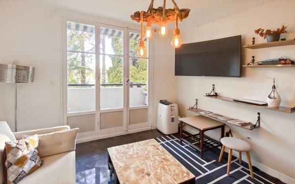 Appartement à vendre    3 pièces • 57 m2 Nice