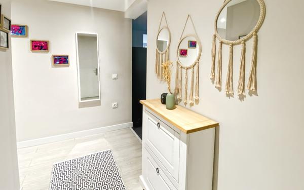 Appartement à vendre    3 pièces • 57 m2 Nice