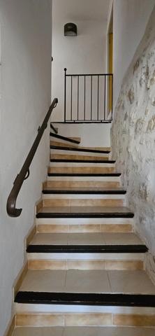 Ancienne ferme en pierres entièrement rénovée en Haute Provence