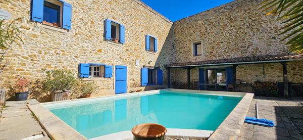 Ancienne ferme en pierres entièrement rénovée en Haute Provence