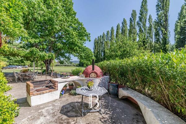 Salernes, Maison d'hôtes 6 Chambres -  258 m² à vendre