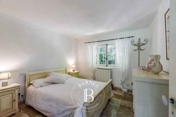 Salernes, Maison d'hôtes 6 Chambres -  258 m² à vendre