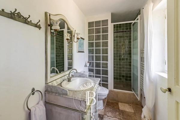 Salernes, Maison d'hôtes 6 Chambres -  258 m² à vendre
