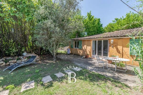 Salernes, Maison d'hôtes 6 Chambres -  258 m² à vendre