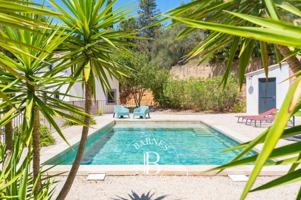 Aubagne, Maison 5 Chambres -  305 m² à vendre