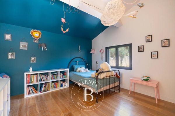 Aubagne, Maison 5 Chambres -  305 m² à vendre