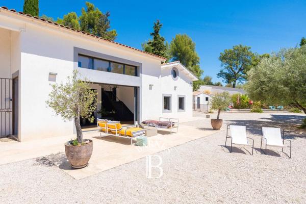 Aubagne, Maison 5 Chambres -  305 m² à vendre