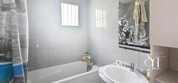 Maison en plain pied de 2011, 3 chambres