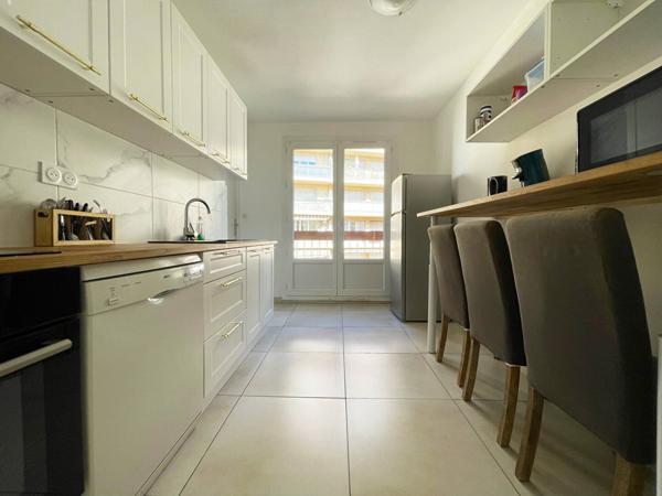 Appartement Marseille 5 pièce(s) 107 m2