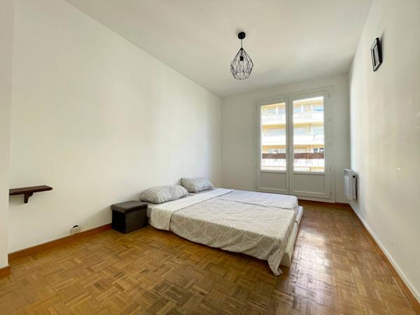 Appartement Marseille 5 pièce(s) 107 m2