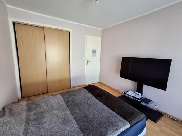 Maison de plain-pied 125 m² - 4 chambres, piscine, garage avec mezzanine, Ambès (33810)