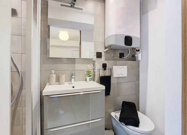 Studio meublé