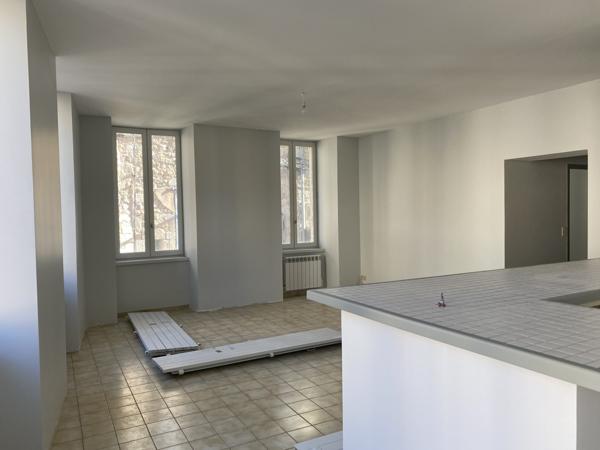 appartement T2 + studio