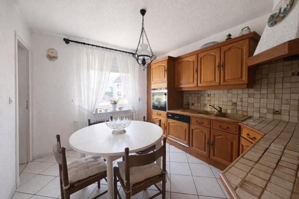 Appartement Rdc 4 chambres, terrain privatif 229 m2