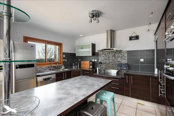 Maison à vendre |  Plouarzel |  9 pièces | 258 m²