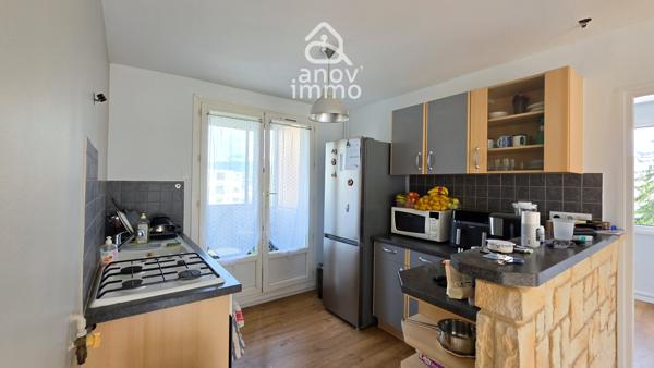 Appartement
                                                                                                                                                                                                                                                                                                                        3 pièce(s)                                                                                                                                                                                                          2 chambre(s)                                                                                                                                                                                                          61.81  m²