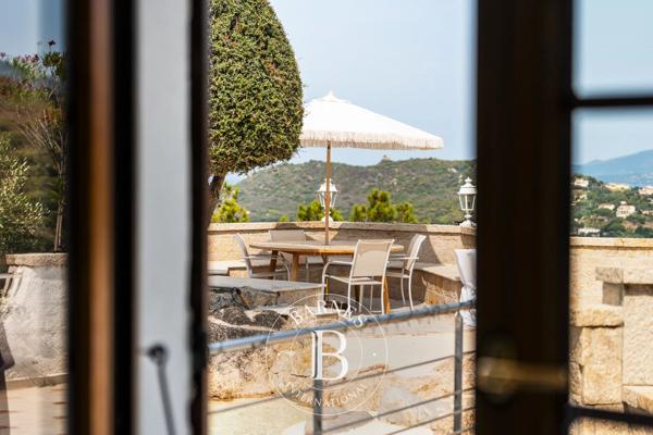 Ajaccio, Maison 4 Chambres -  140 m² à vendre