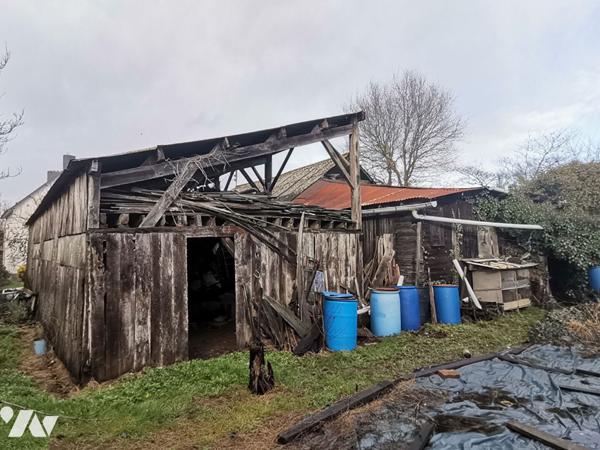 MONTFORT SUR MEU - EXCLUSIVITE, maison de 110 m² hab., proche gare, terrain de 1100 m² avec hangar