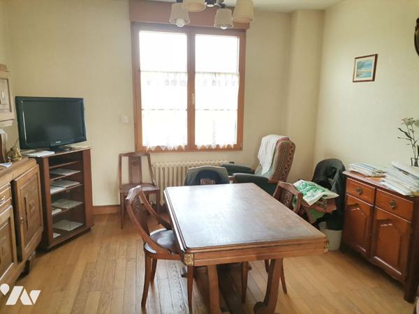 MONTFORT SUR MEU - EXCLUSIVITE, maison de 110 m² hab., proche gare, terrain de 1100 m² avec hangar