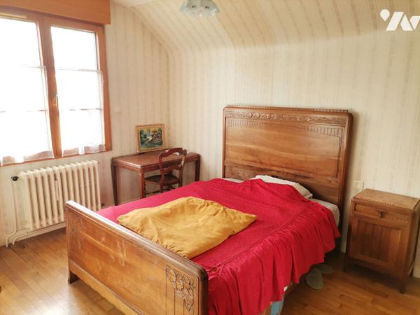 MONTFORT SUR MEU - EXCLUSIVITE, maison de 110 m² hab., proche gare, terrain de 1100 m² avec hangar