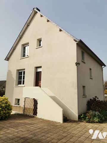 MONTFORT SUR MEU - EXCLUSIVITE, maison de 110 m² hab., proche gare, terrain de 1100 m² avec hangar