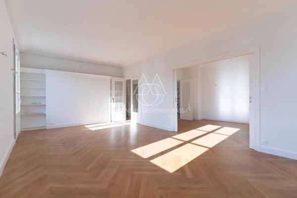 Appartement lumineux aux halles à Tours